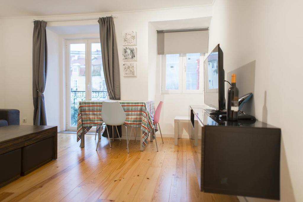Apartamento Martires Da Patria Lissabon Buitenkant foto